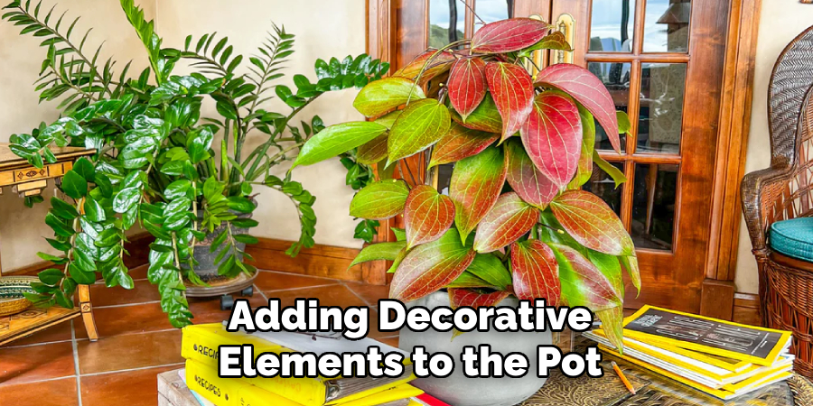 Adding Decorative Elements to the Pot