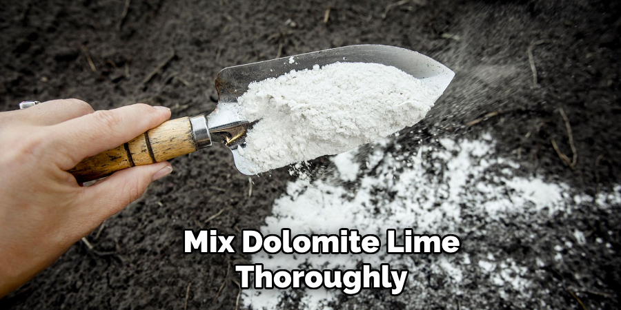 Mix Dolomite Lime Thoroughly