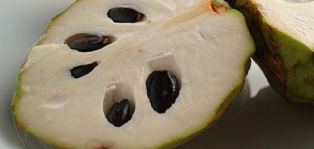 How to Cut Cherimoya