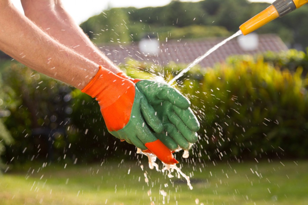 How to Wash Gardening Gloves
