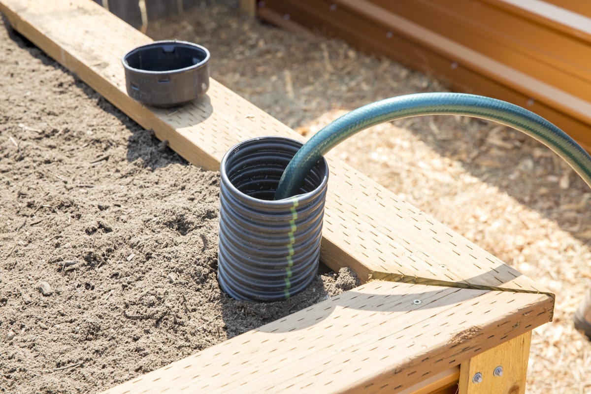 How to Water a Raised Garden Bed