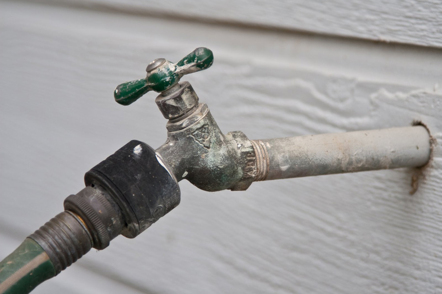 How to Prevent Hose from Getting Stuck on Spigot