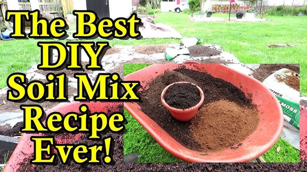 How to Make Garden Soil Mix